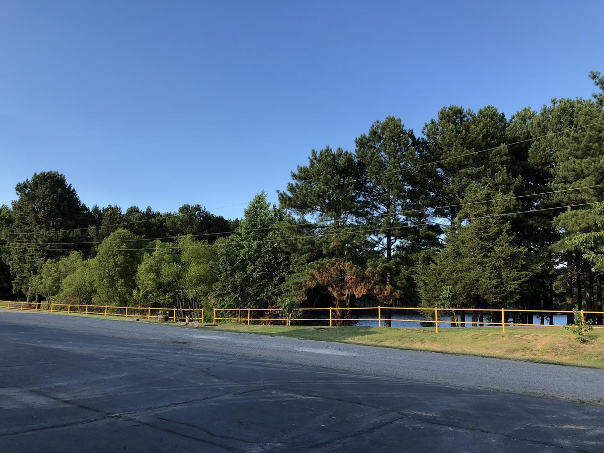 Travel Inn Hazen Εξωτερικό φωτογραφία